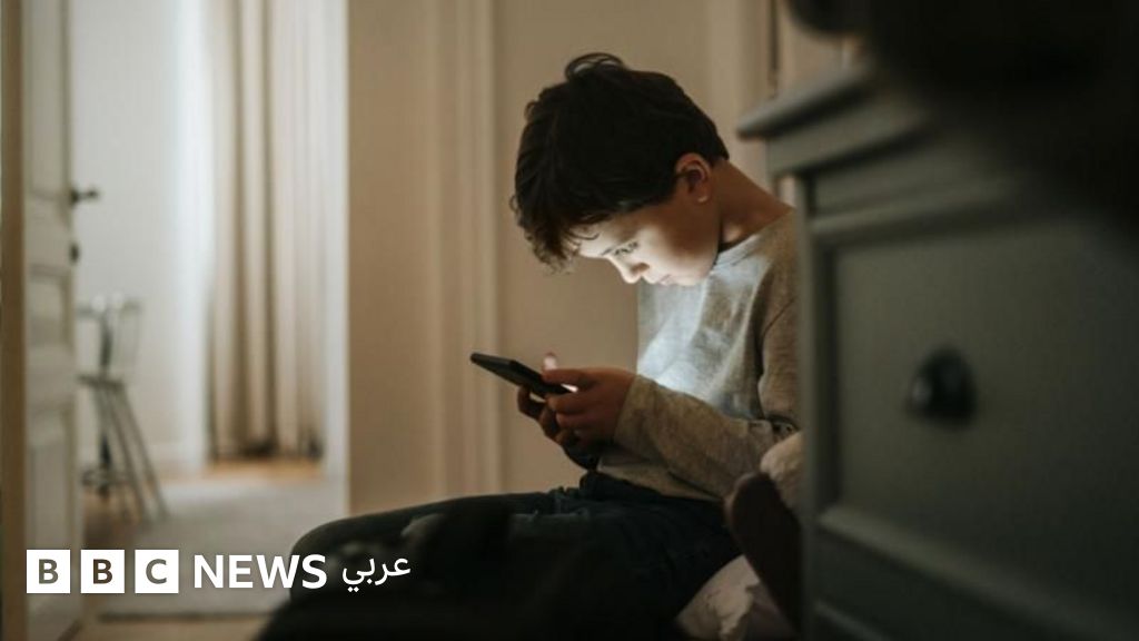 أستراليا أول دولة في العالم تطبق الحظر الشامل على مواقع التواصل الاجتماعي للأطفال