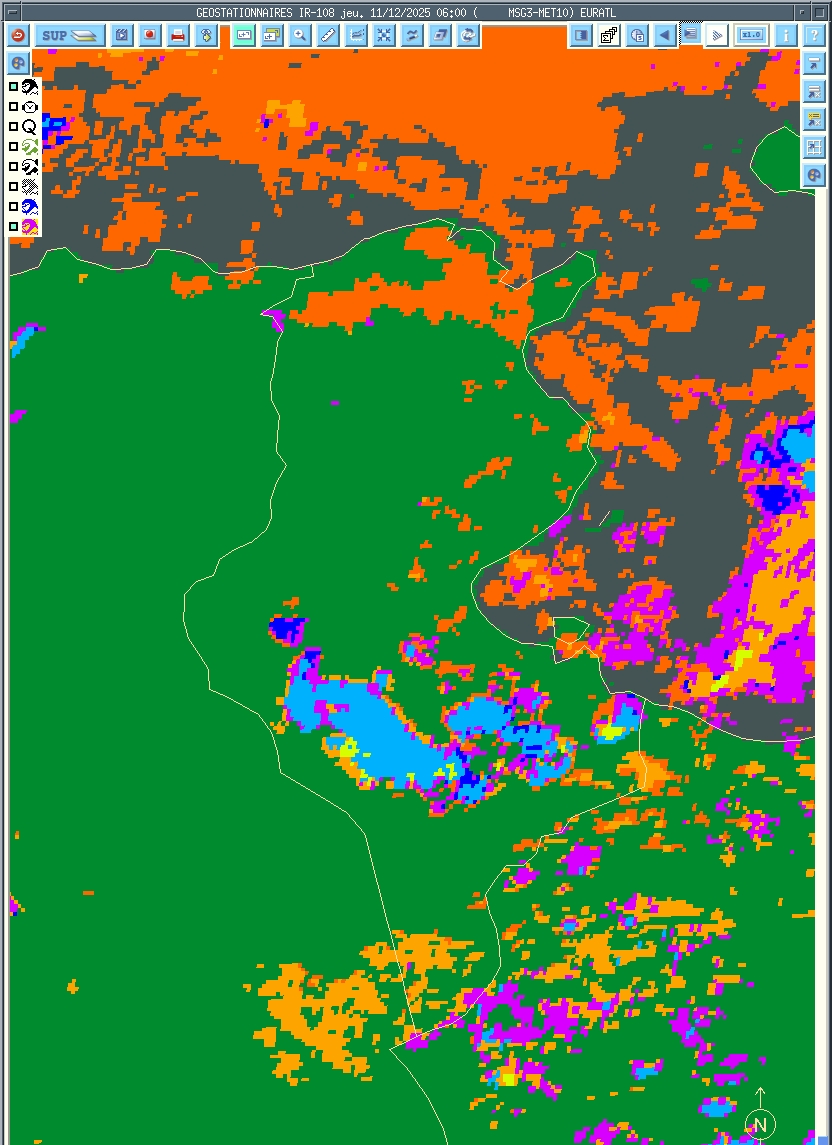 صباح الخير، – ضباب محليا كثيف ثم سحب عابرة بأغلب الجهات تتكاثف تدريجيا بالمناطق الساحلية الشرقية مع بعض الأمطار الضعيفة….