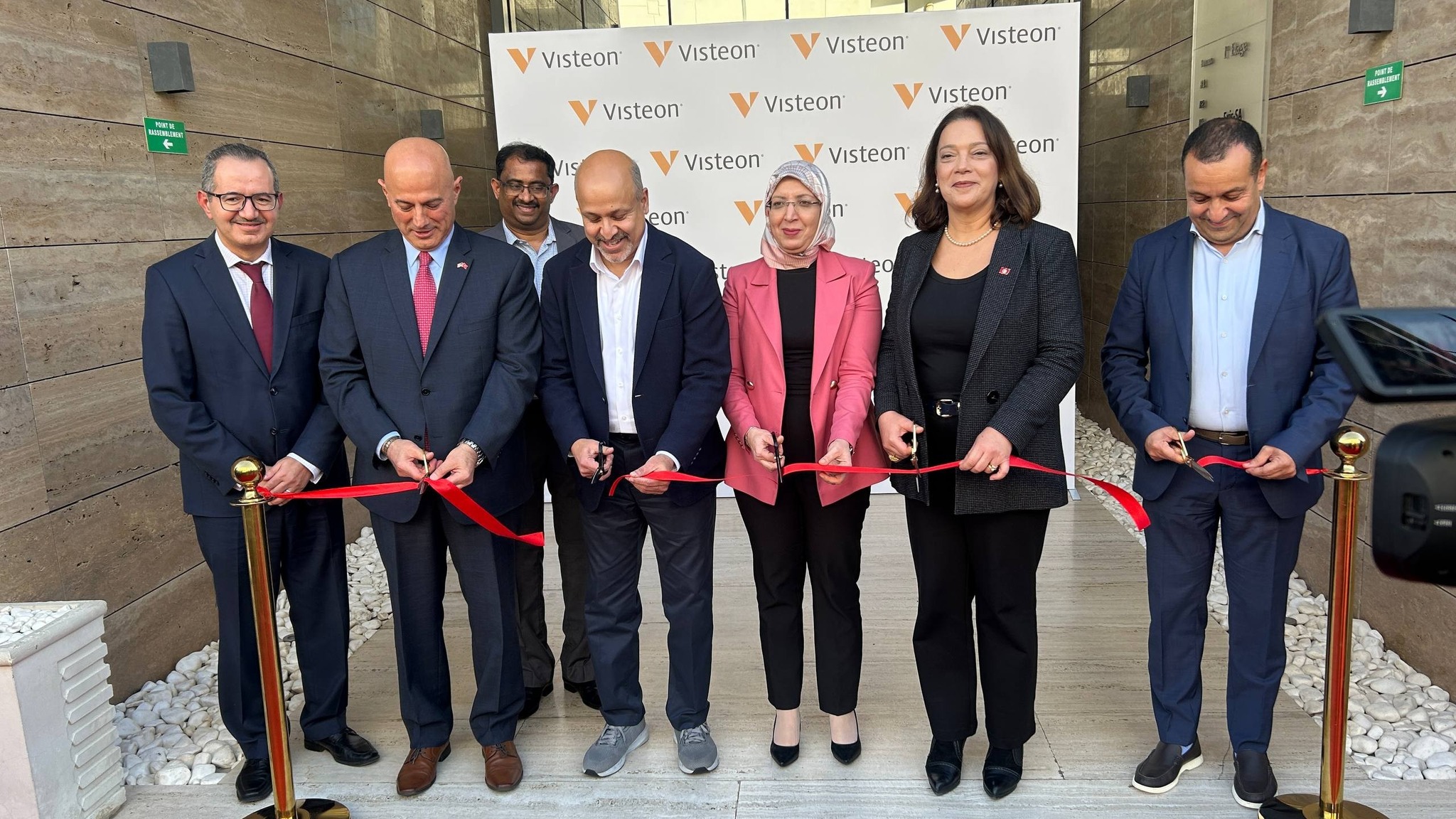 Ouverture officielle du Centre de recherche de l’entreprise américaine Visteon en Tunisie Ouverture officielle du Centre de recherche de l’entreprise américaine Visteon en Tunisie