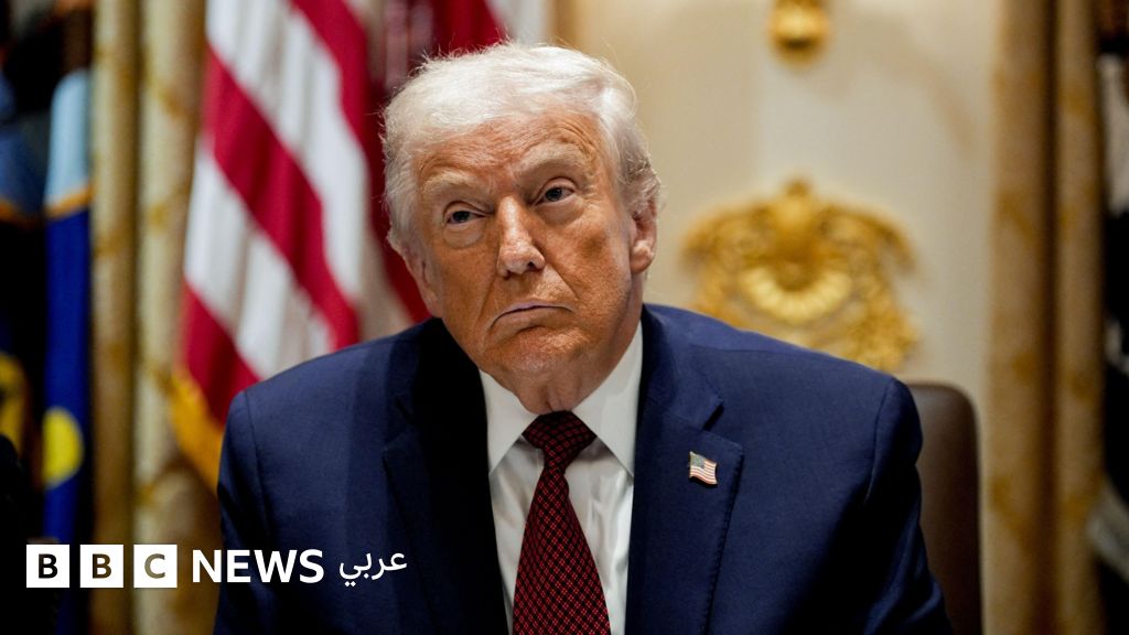 رفع الرئيس السابق ترامب دعوى قضائية ضد هيئة الإذاعة البريطانية “بي بي سي” بتهمة التشهير، وذلك بسبب ما زعم أنه تعديل وتحريف لخطاب ألقاه في برنامج “بانوراما” الشهير.