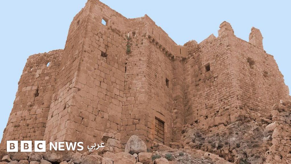 من هم “الحشاشون” تحديدًا، وما هي الخلفيات التاريخية التي تحيط بهذه الفرقة المثيرة للجدل؟ وهل القصص والروايات المتداولة عنهم تعكس بدقة حقيقة ممارساتهم ومعتقداتهم، أم أنها مجرد أساطير نسجت عبر الزمن؟