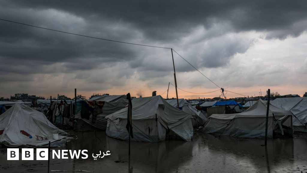 في ظل حرب غزة، تمارس الولايات المتحدة ضغوطًا حقيقية على إسرائيل للشروع في المرحلة الثانية من هدنة إطلاق النار، بينما تزيد المنخفضات الجوية من حدة الأوضاع الصعبة التي يواجهها سكان القطاع.