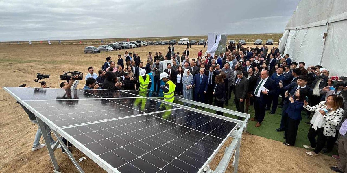 افتتحت تونس أكبر محطة للطاقة الشمسية في مدينة القيروان.