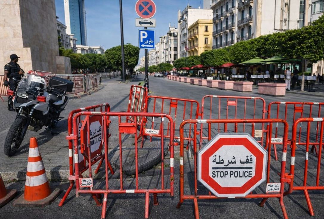 تمديد حالة الطوارئ في تونس حتى 30 جانفي 2026، الموافق لـ 31 ديسمبر 2025.