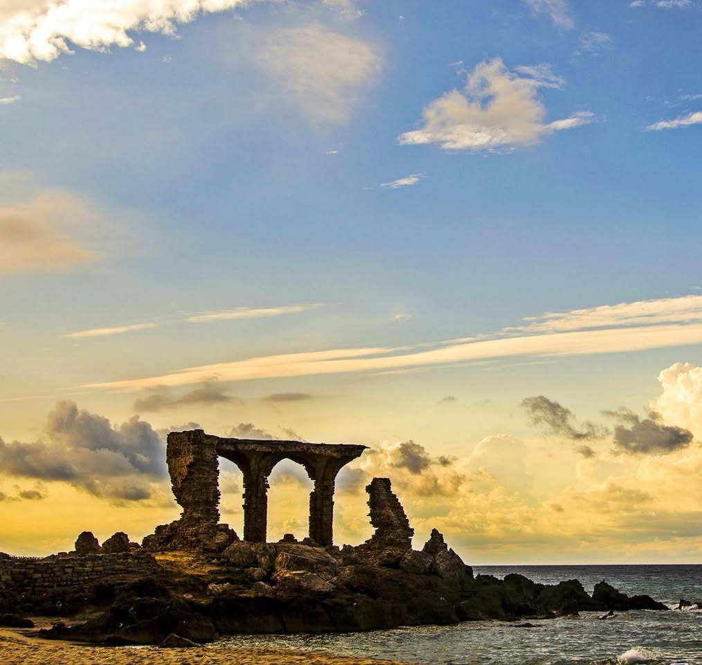 مساء الخير، الأجواء لا تزال تشهد غيوما جزئية في معظم المناطق. الرياح تهب من الجنوب الغربي وتكون قوية نسبيا، وتشتد قوتها بالقرب من السواحل الشرقية وفي المنطقة الوسطى. مساء الخير، الأجواء لا تزال تشهد غيوما جزئية في معظم المناطق. الرياح تهب من الجنوب الغربي وتكون قوية نسبيا، وتشتد قوتها بالقرب من السواحل الشرقية وفي المنطقة الوسطى.