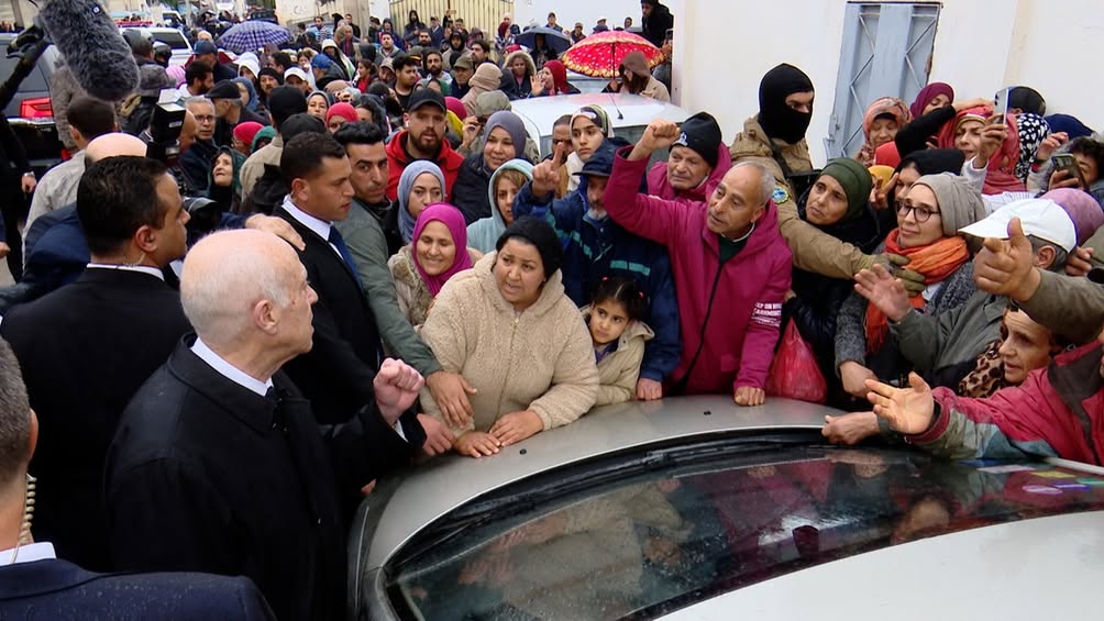 زيارة قيس سعيّد للبحر الأزرق وسيدي بوسعيد